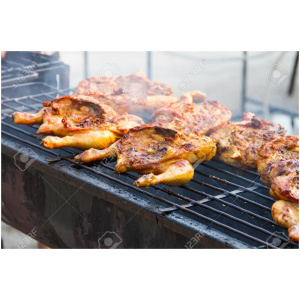 Poulet grillé au charbon de bois